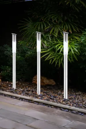 Voordeelprijs Moderne LED solarlampen voor de tuin in een set van 4