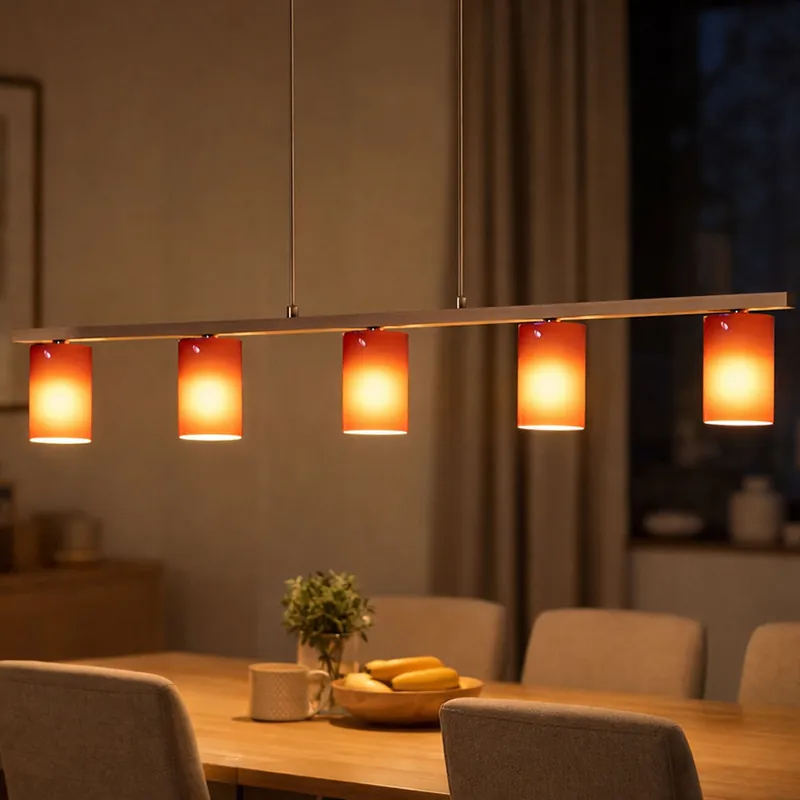 Elegante hanglamp met rode glazen kappen Hete Deal