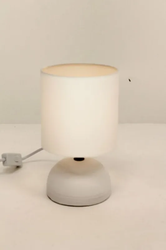 Trendy tafellamp LEVI | beige + lichtbeige kap Ø 14 cm Betaalbaar