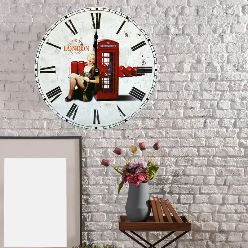 Uitverkoop Retro wandklok in Londens design