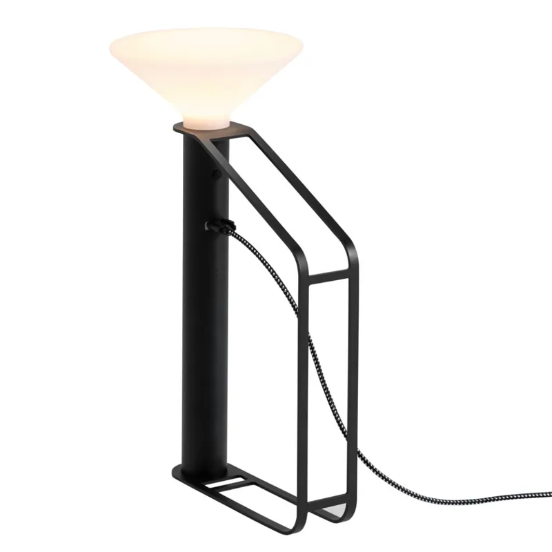 Muuto Piton Portable Lamp zwart Tijdelijk Beschikbaar