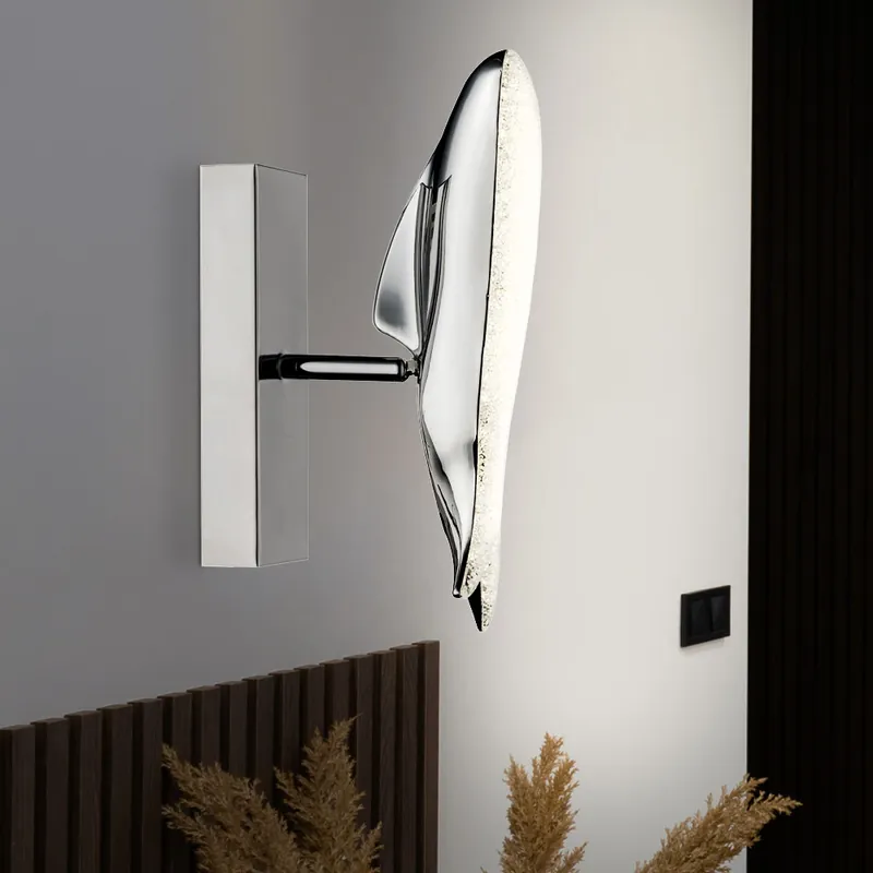Koop Online LED wandlamp, walvis design chroom, draaibaar, H 23,5 cm