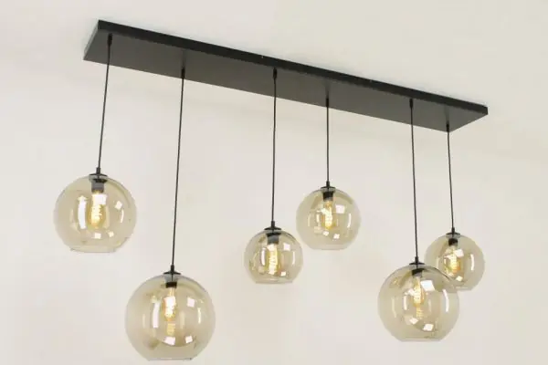 Beperkt Aanbod Glazen 6-lichts zwarte hanglamp BALLS smoke fumé | Brede balk 160 cm