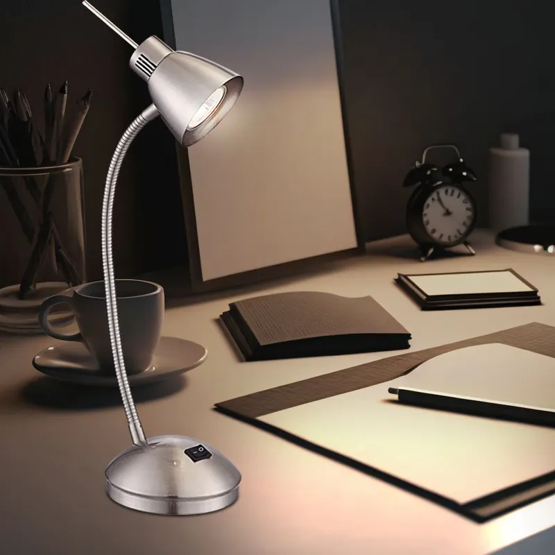Laatste Kans LED tafellamp, metaal, mat nikkel, beweegbare spot, design