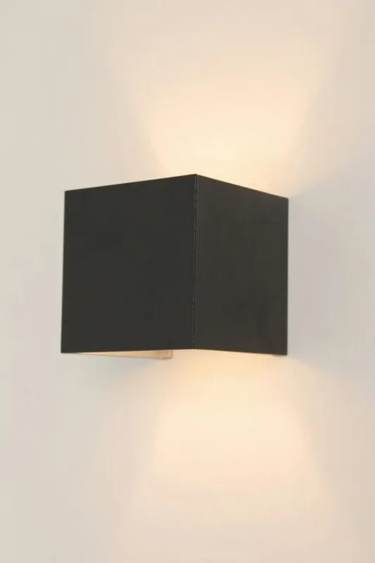 Wandlamp JUDE met verstelbare lichtbundel | Zwart vierkant Alleen Vandaag