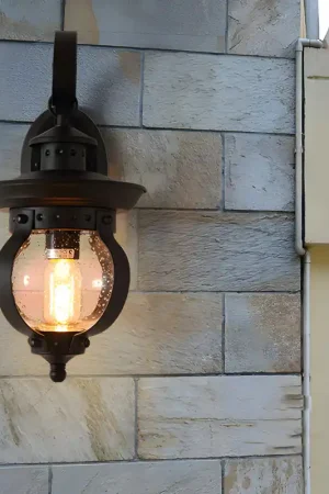 1-Licht LED Buitenwandlantaarn met Gebogen Arm Nu Kopen
