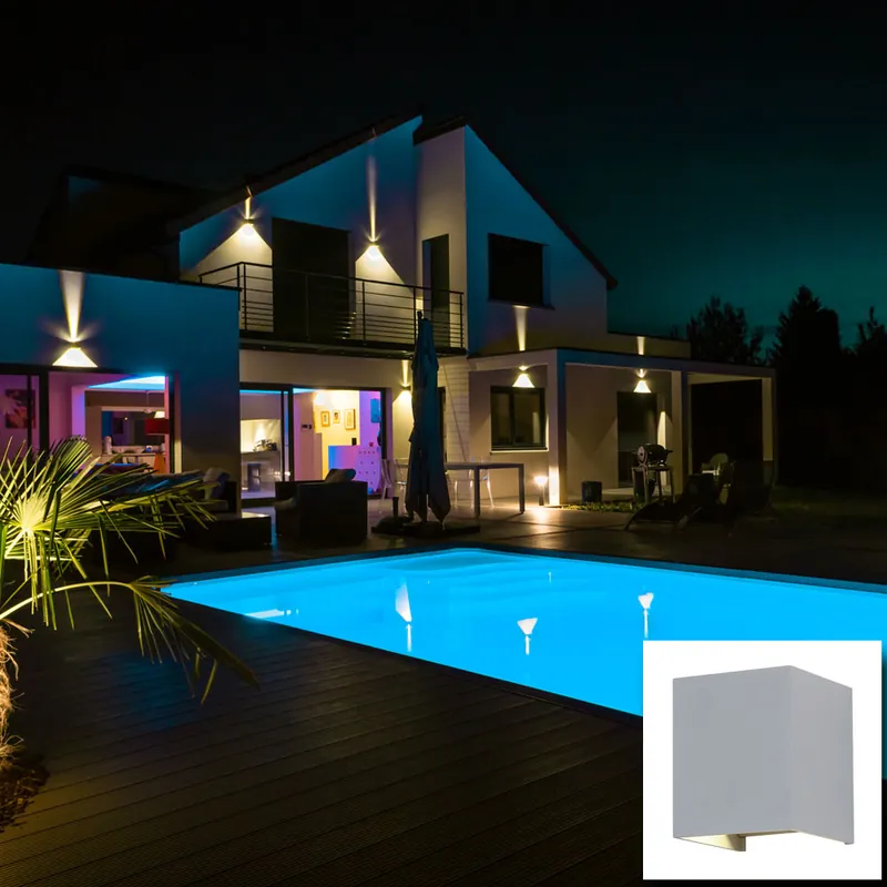 Flitsaanbieding Verstelbare LED wandlamp voor je tuin UP DOWN VT-759W