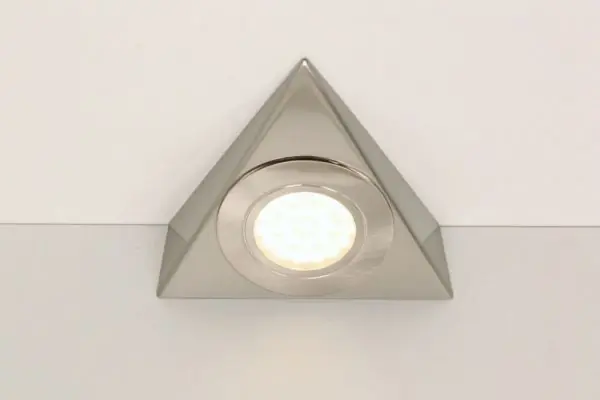 Driehoekspot / Keuken- onderbouwspot TRIANGLE LED 230V | Staal Bestel Nu