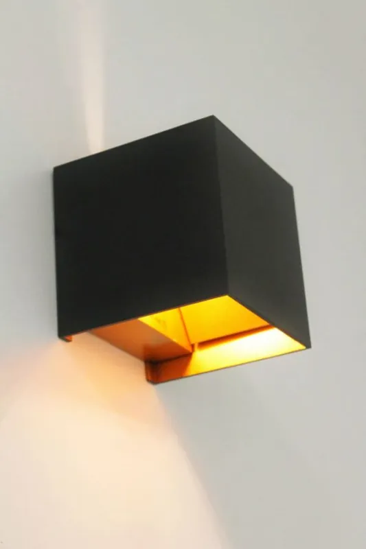 Wandlamp JUDE met verstelbare lichtbundel | Zwart / Goud vierkant Betaalbaar