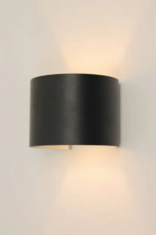 Direct Beschikbaar Wandlamp JUDE met verstelbare lichtbundel | Zwart rond