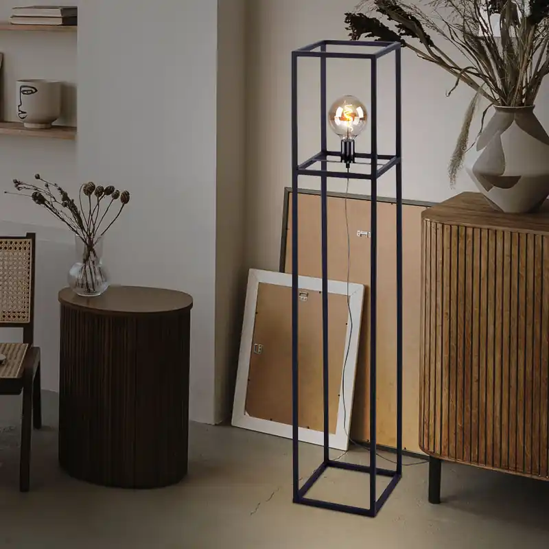 Populair Staande lamp, zwart frame, hoogte 130 cm