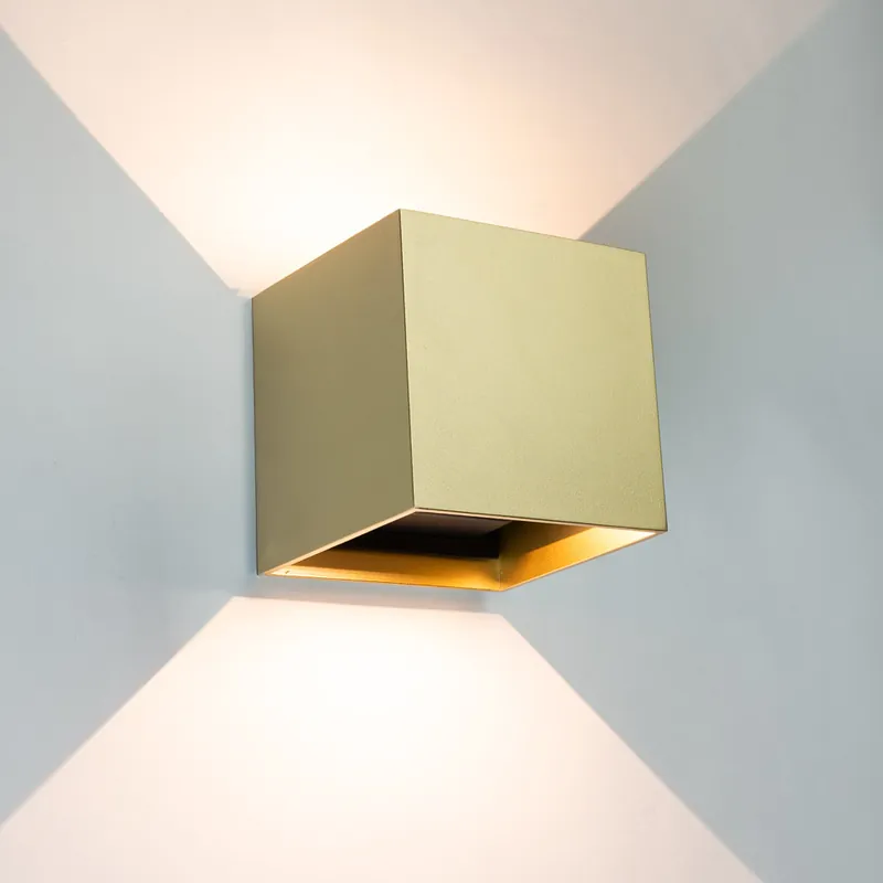Op = Op Gouden wandlamp met variabele lichtbundel klein