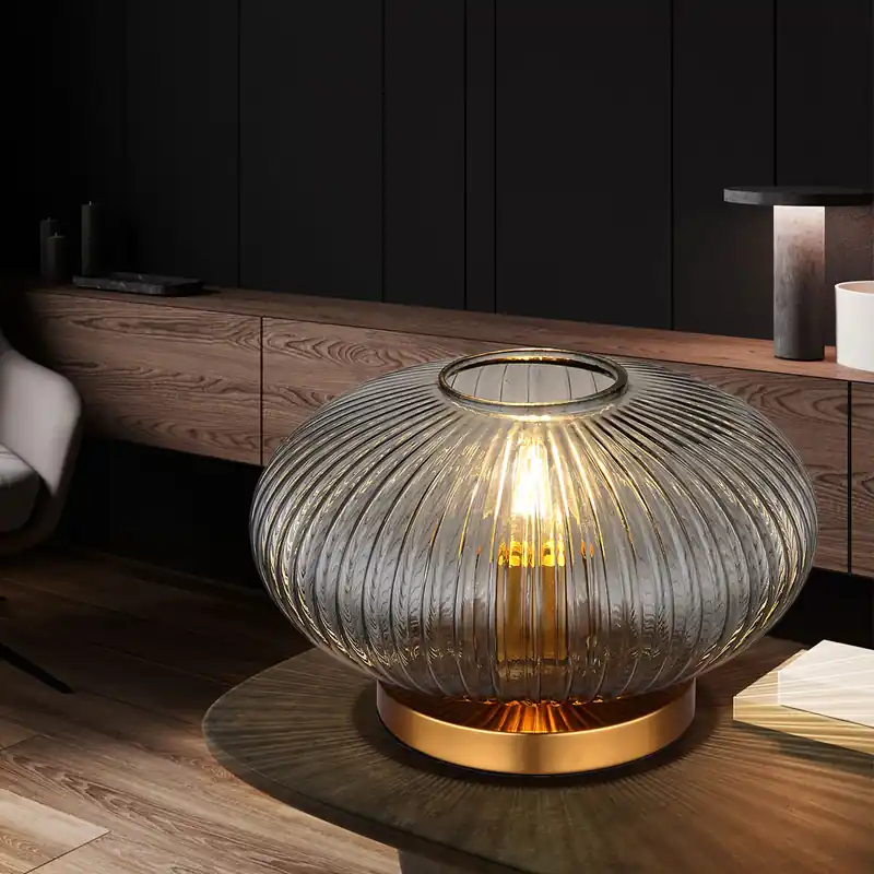 Tafellamp messing, gerookt gekleurd glas, H 20 cm Gereduceerde Prijs