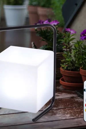 Alleen Vandaag RGB LED tafellamp, afstandsbediening, witte kubus, IP44, H 29cm