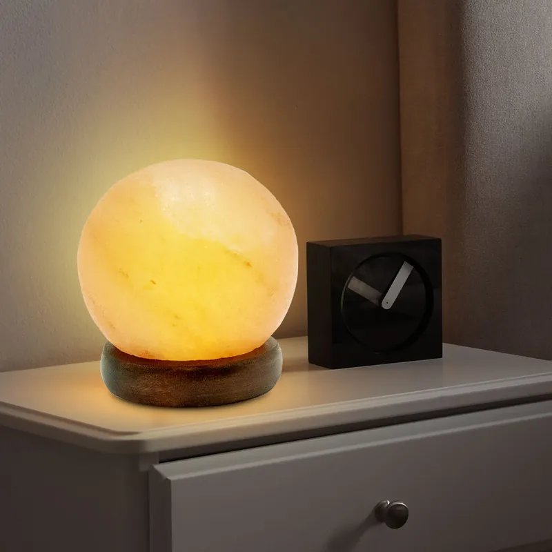 Bestel Nu LED tafellamp, zoutkristal, hout, H 10,2 cm