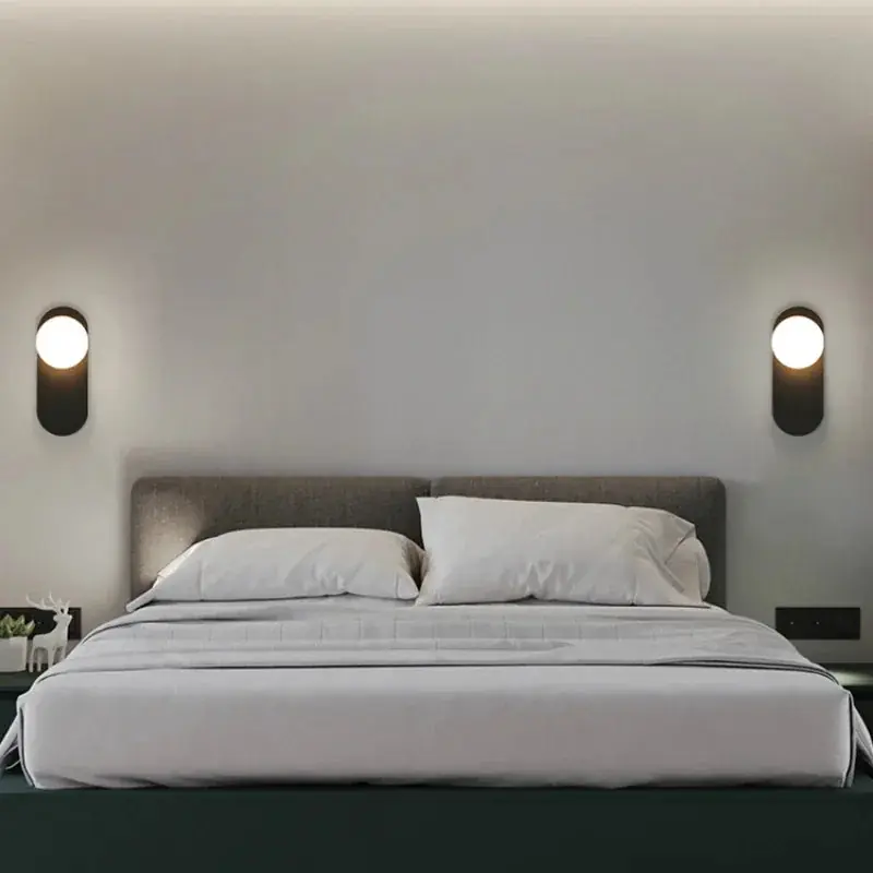 GlowSphere - Moderne LED Wandlamp met Glazen Bol voor Woonkamer en Hal Merkproduct