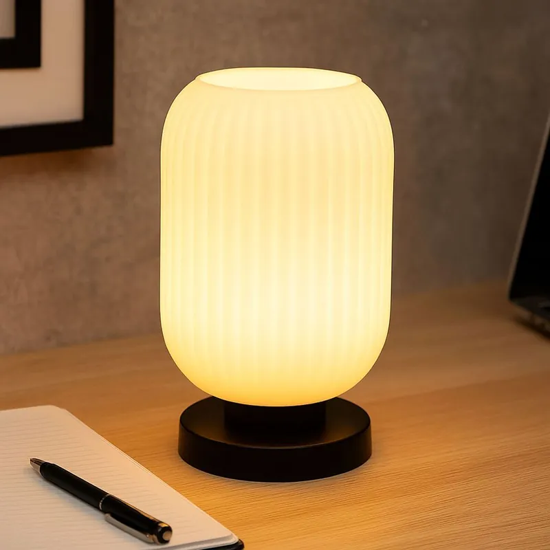 Tafellamp, zwart opaalglas, H 24 cm Gecertificeerd
