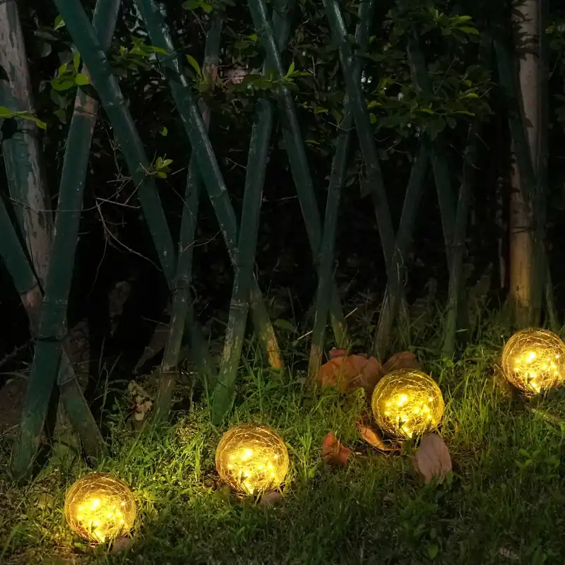 Beperkte Voorraad LumiGlow – Zonne-energie LED Tuinlamp met Kleurenwissel – Weerbestendig & Energiezuinig