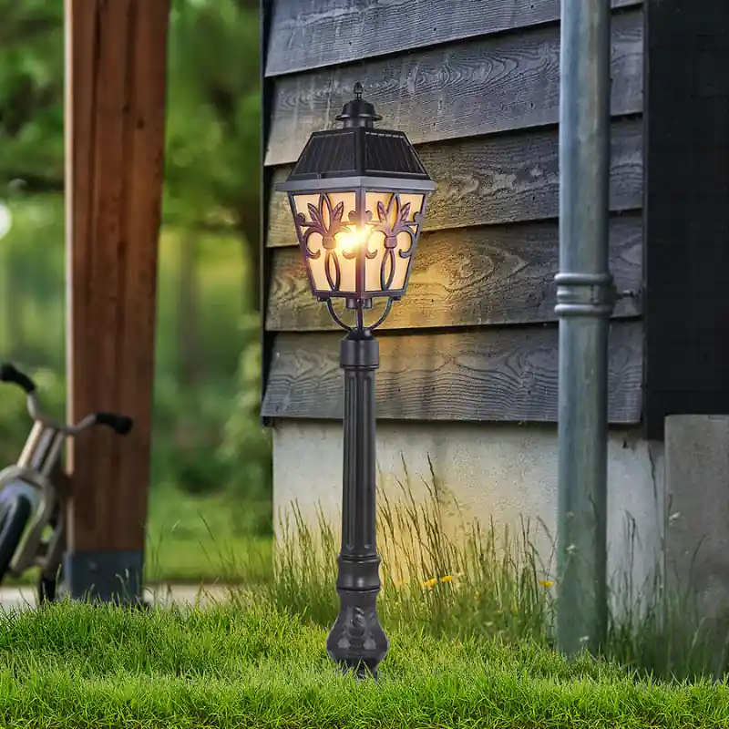 LumiLantern - Vintage Buitenlantaarn in Retro Design – Weerbestendige Tuin- en Opritverlichting, Energiezuinig & Decoratief Koop Vandaag