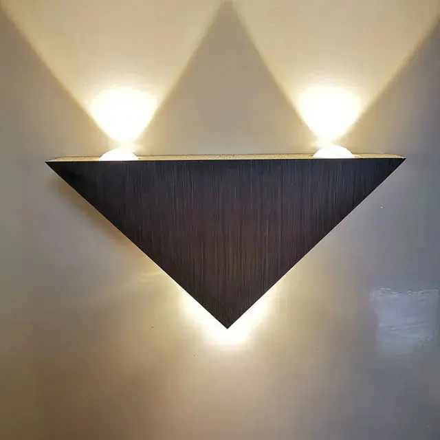Fabrieksprijs LumiTri - Driehoekige Wandlamp