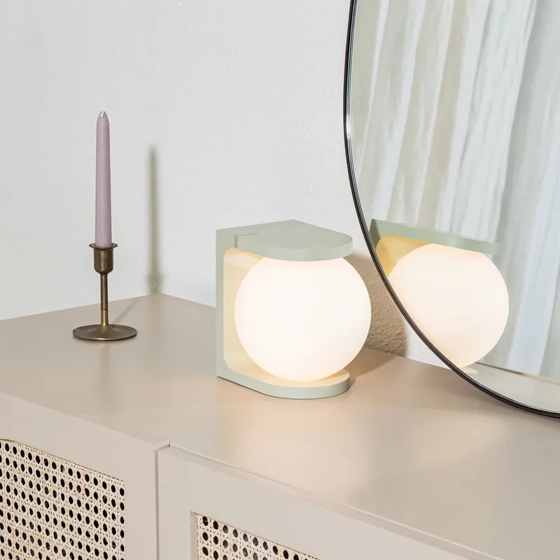 Premium LumiCharge - Draadloze Oplaadbare LED Tafellamp met Boekensteun