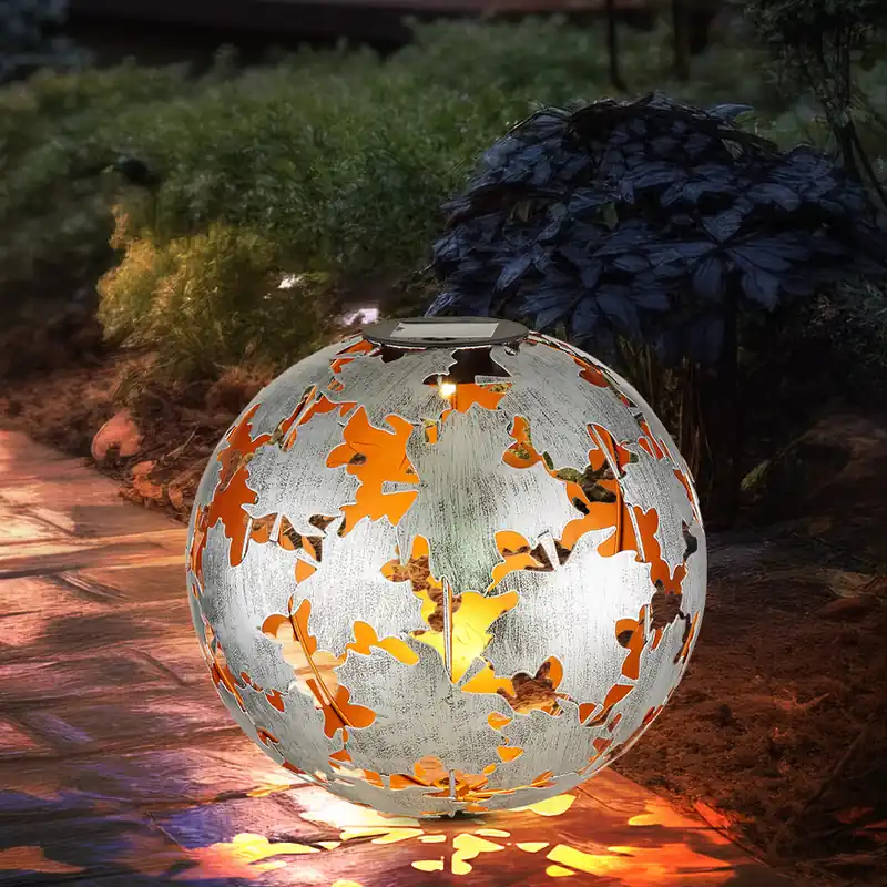 Direct Beschikbaar LED solarlamp zilver, wereldbol, esdoorn bladeren, aarde piek, H 37 cm