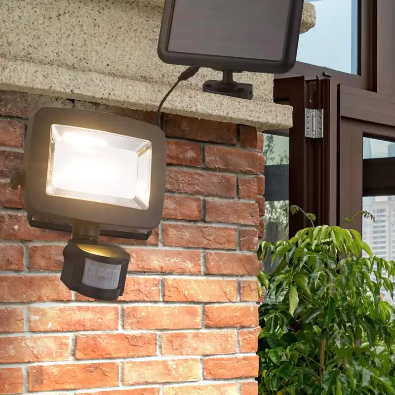 Koop Vandaag LED-zonnelicht, buiten, sensor, IP44, 4,7 m voedingskabel