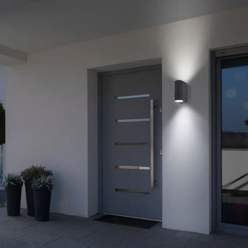 Up & Down spot gemaakt van aluminium Korting